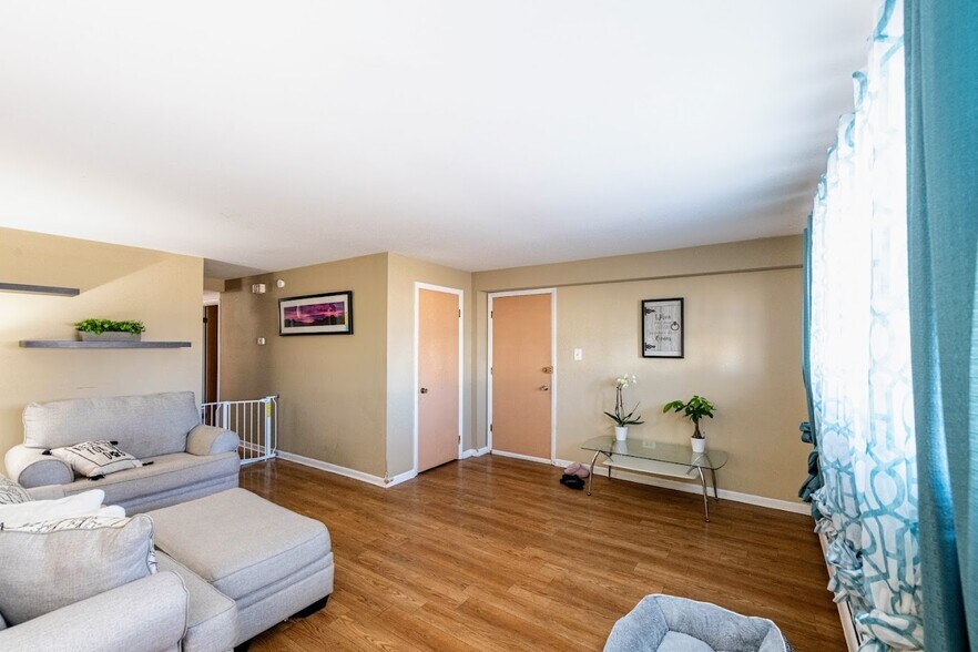 More Photos Of 1617 N 35th Ave, Melrose Park Apartments For Sale