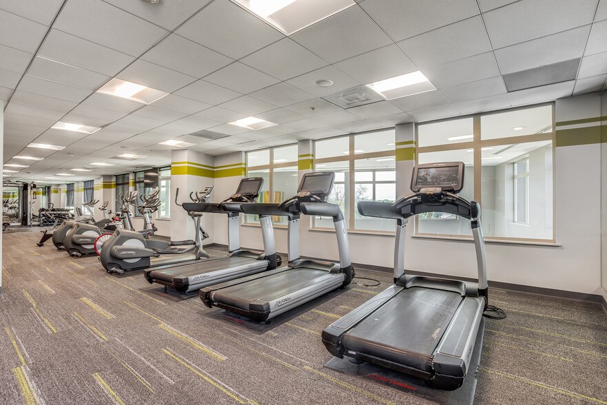 More Photos Of 6300 E Hampden Ave, Denver Apartments For Lease