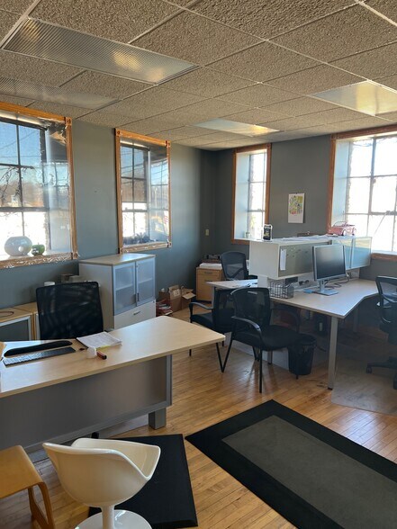 More Photos Of 2303 Charles St, Rockford Loft Creative Space For Sale