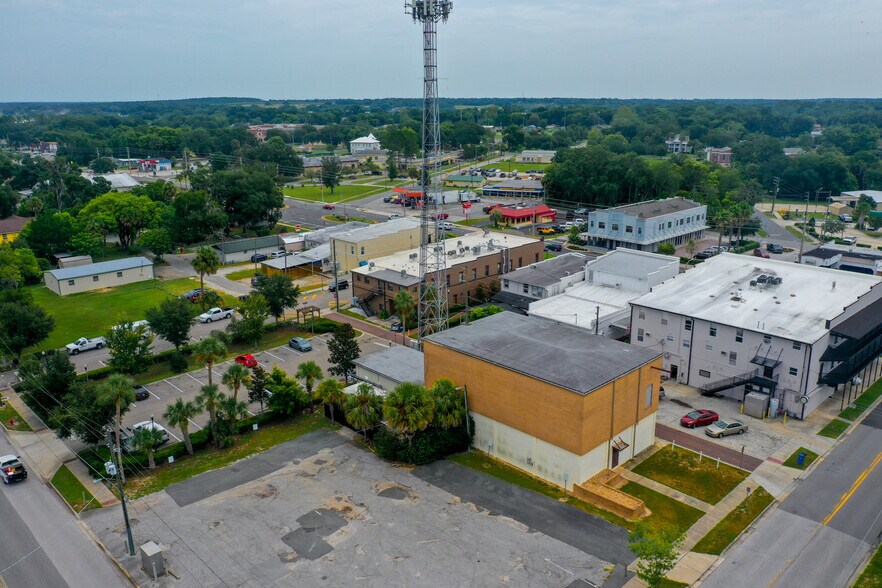 More Photos Of 87 N Central Ave, Umatilla Apartments For Sale