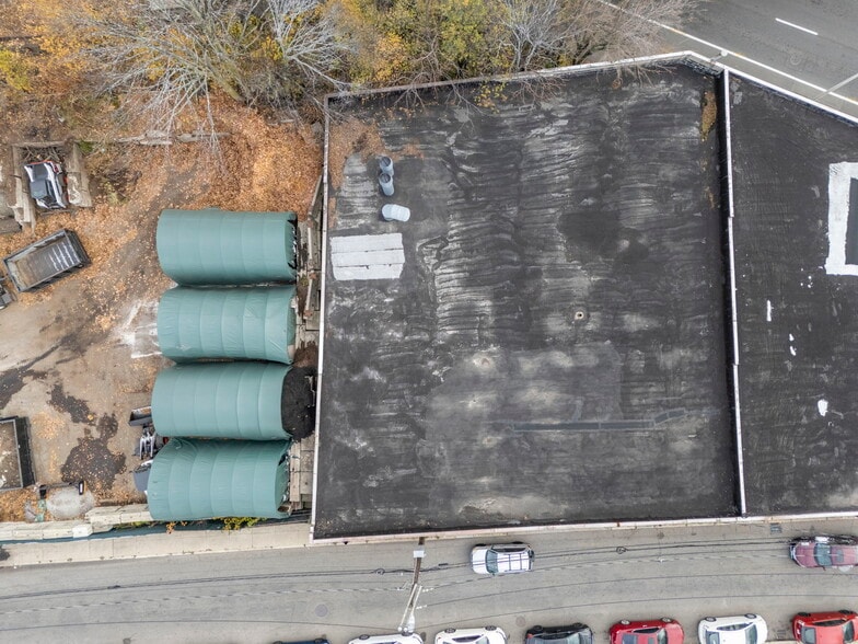 More Photos Of 310 Columbia Rd, Boston Auto Repair For Sale
