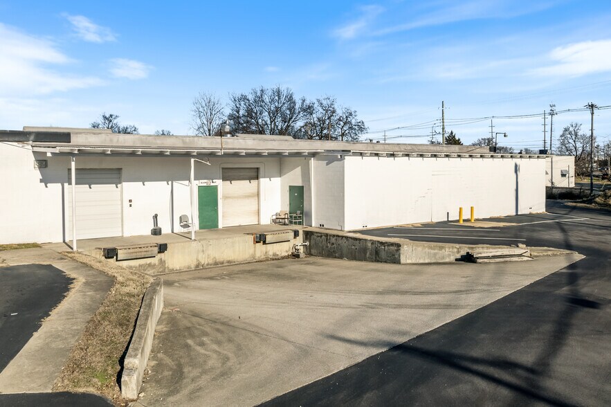 More Photos Of 1500 Algonquin Pky, Louisville Warehouse For Sale