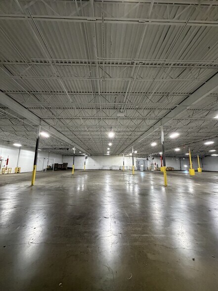 Primary Photo Of 330 Turner St, Attleboro Manufacturing For Lease