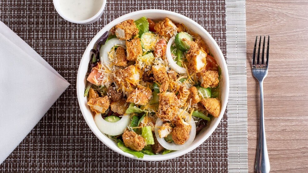 More Photos Of 5060 Montclair Plaza Ln, Montclair General Retail For Lease