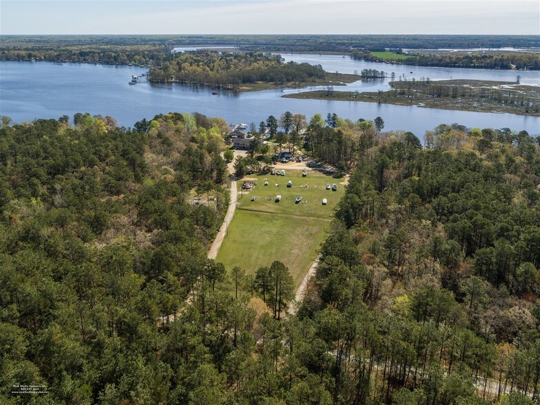 More Photos Of 9100 Wilcox Neck Rd, Charles City Marina For Lease