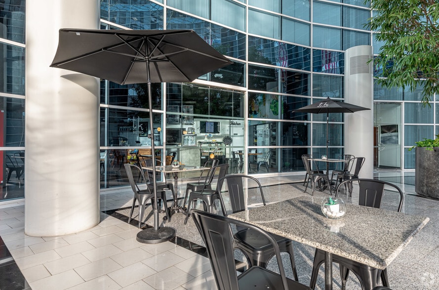 More Photos Of 4000 Hollywood Blvd, Hollywood Office For Lease