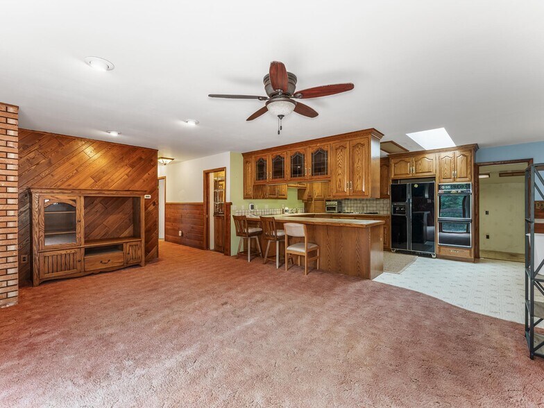 More Photos Of 160 US Highway 45, Conover Freestanding For Sale