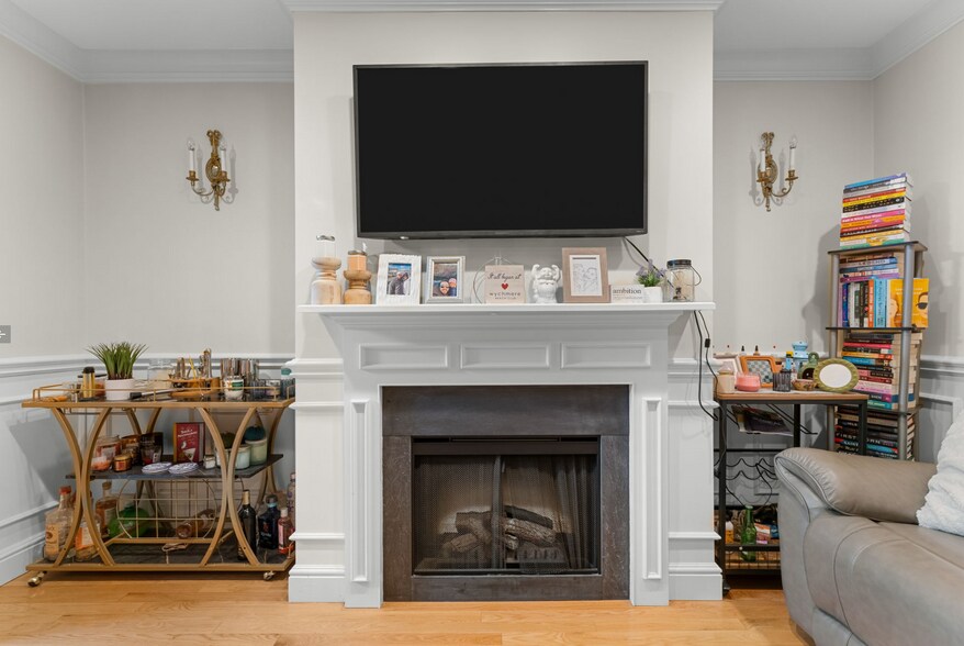 More Photos Of 262 W Broadway, South Boston General Retail For Sale