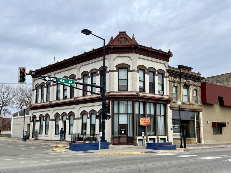 Primary Photo Of 201 N Main St, Crookston Storefront Retail Residential For Lease