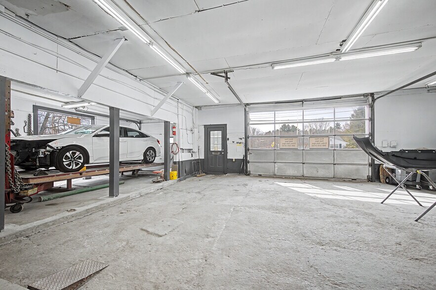 More Photos Of 298 Village St, Medway Warehouse For Sale