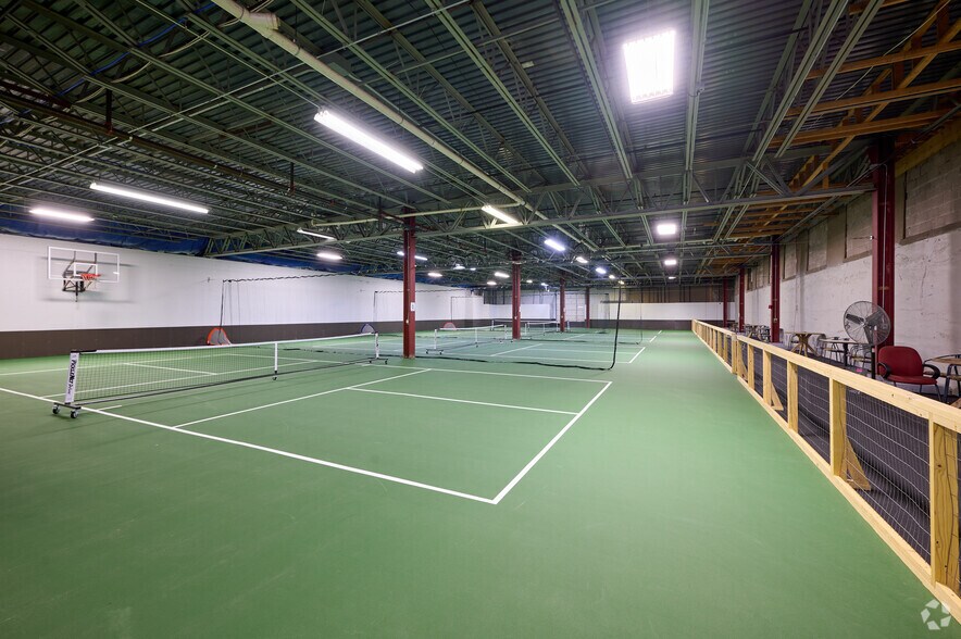 More Photos Of , Newark Unknown For Sale