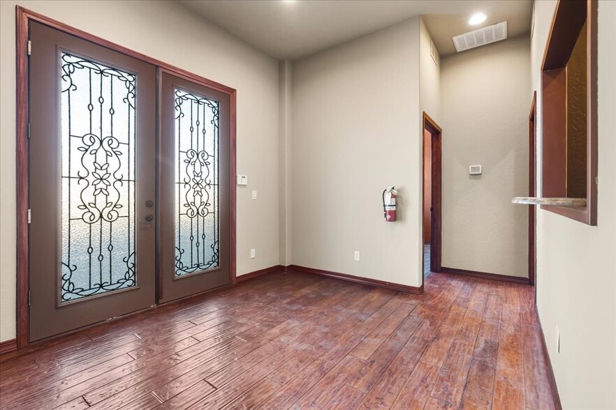 More Photos Of 223 White Spar Rd, Prescott Office For Sale