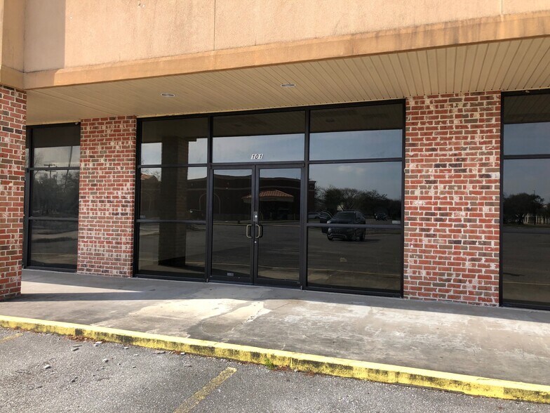 More Photos Of 3501 Chateau Blvd, Kenner Freestanding For Lease