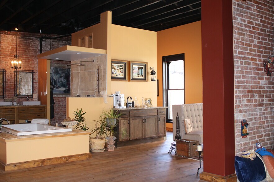 More Photos Of 537 Main St, Buffalo Storefront Retail Residential For Sale