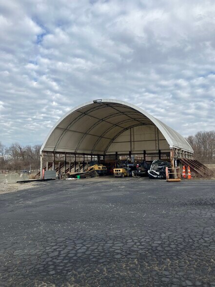 More Photos Of 622 Oh-380, Xenia Service For Sale