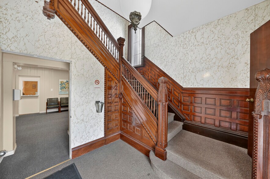 More Photos Of 137 Livingston Ave, New Brunswick Office Residential For Sale