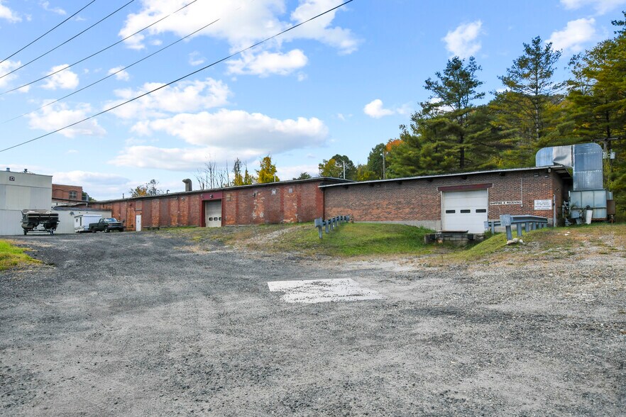 More Photos Of 20 Keeler St, Pittsfield Manufacturing For Sale