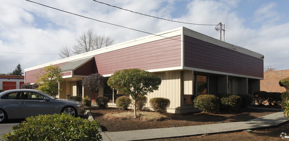 More Photos Of , University Place Office For Sale