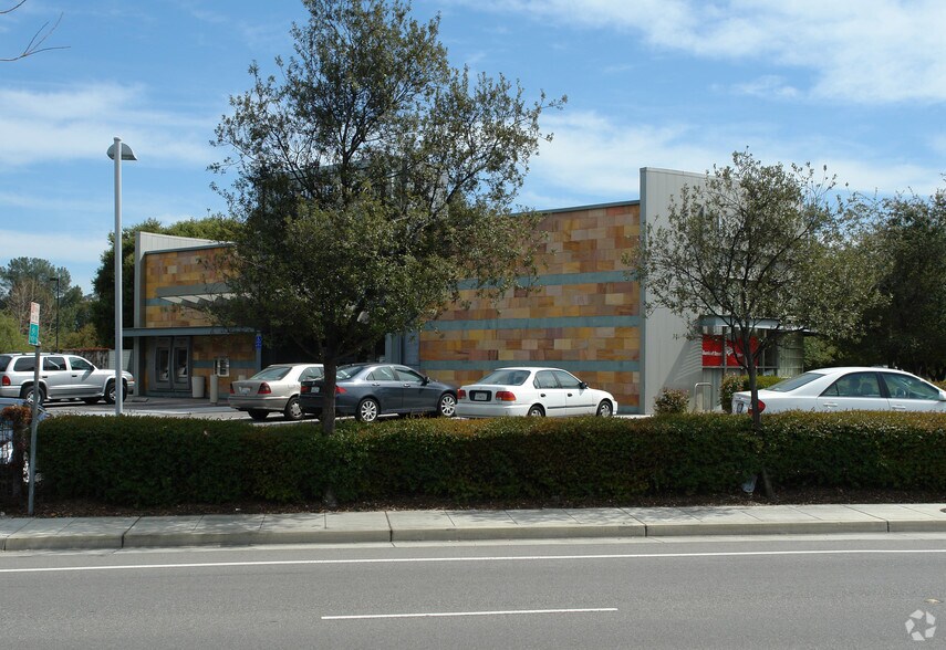 More Photos Of 395 Quarry Rd, Palo Alto General Retail For Sale