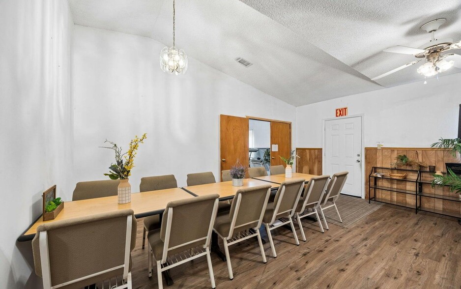 More Photos Of 101 Sesame St, Palatka Religious Facility For Sale