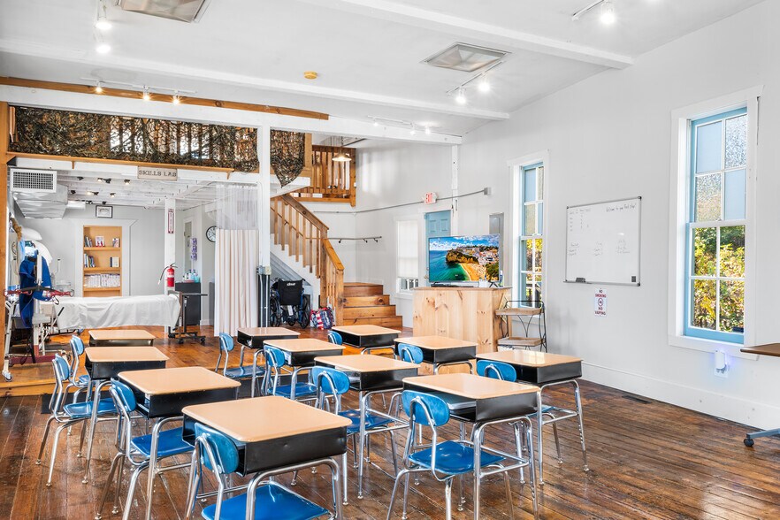 More Photos Of 21 Furnace St, Danielson Storefront For Sale