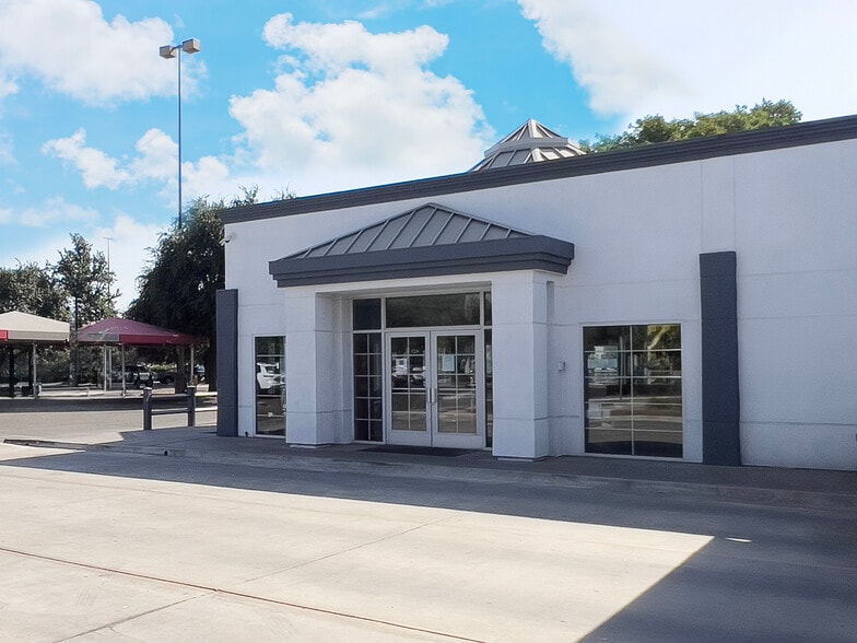 More Photos Of 1697 W Lacey Blvd, Hanford Carwash For Sale