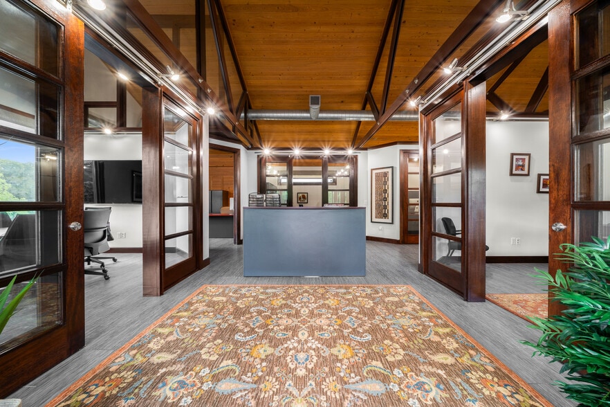 More Photos Of 5830 W Gulf To Lake Hwy, Crystal River Office For Sale
