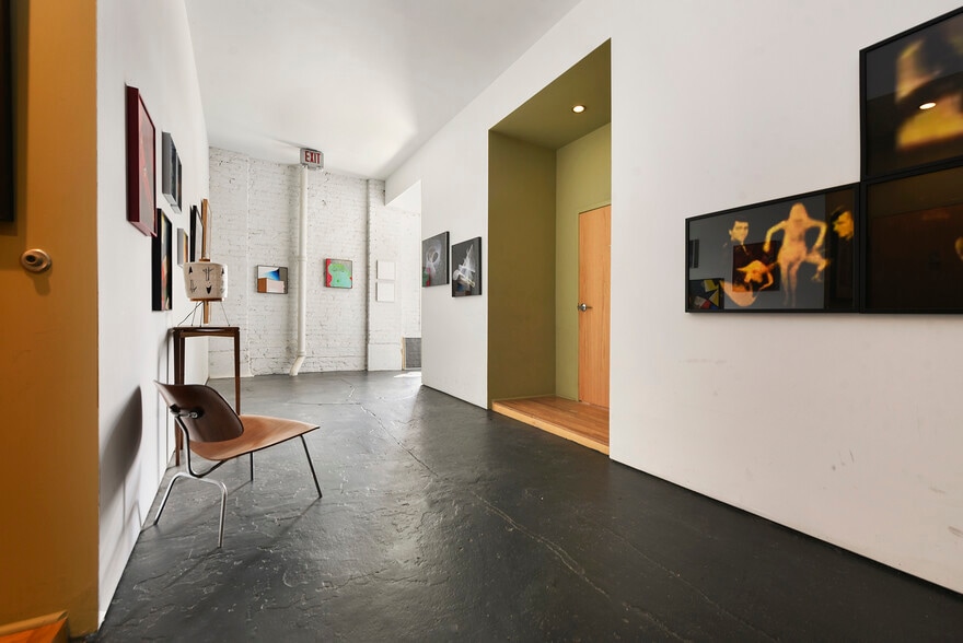 More Photos Of 5515 Penn Ave, Pittsburgh Storefront Retail Office For Sale