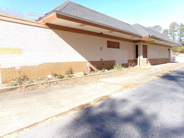 More Photos Of 920 SE Windy Hill Rd, Smyrna Fast Food For Sale