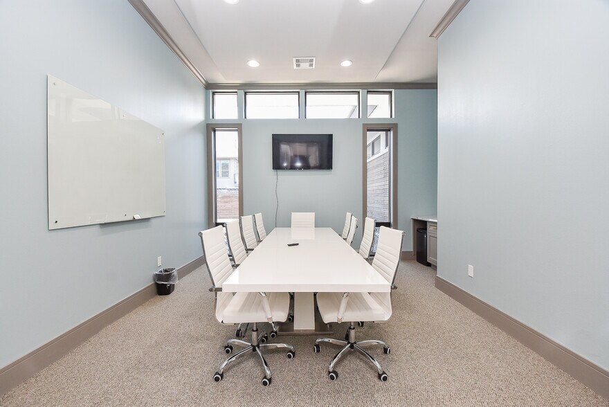 More Photos Of 8703 Meadowcroft Dr, Houston Medical For Lease