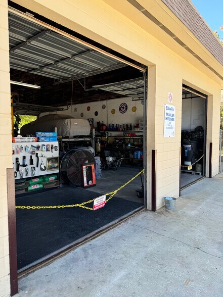 More Photos Of 600 Herbert St, Port Orange General Retail For Sale