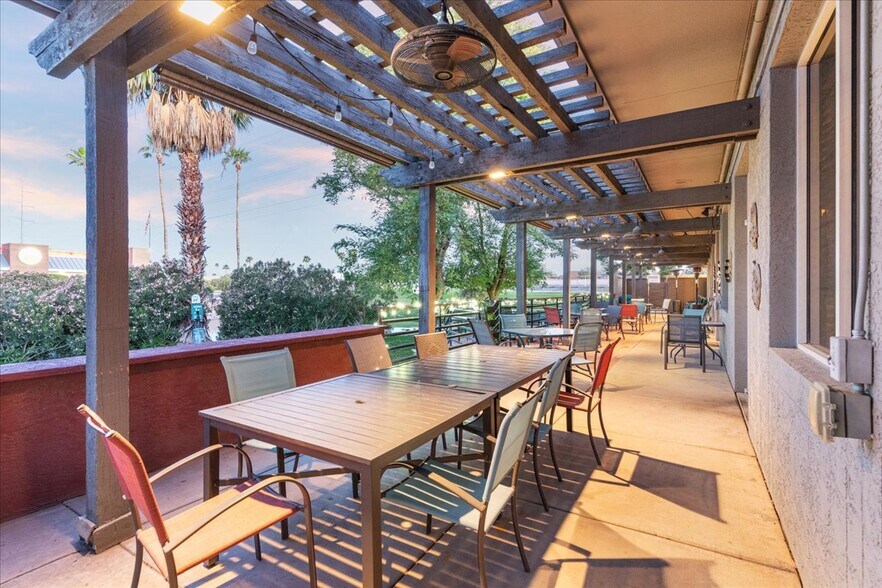 More Photos Of 12555 W Bell Rd, Surprise Restaurant For Sale