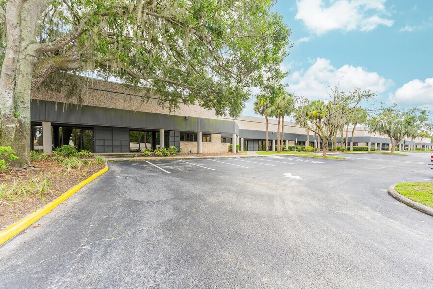 More Photos Of 5200-5225 Region Ct, Lakeland Unknown For Lease