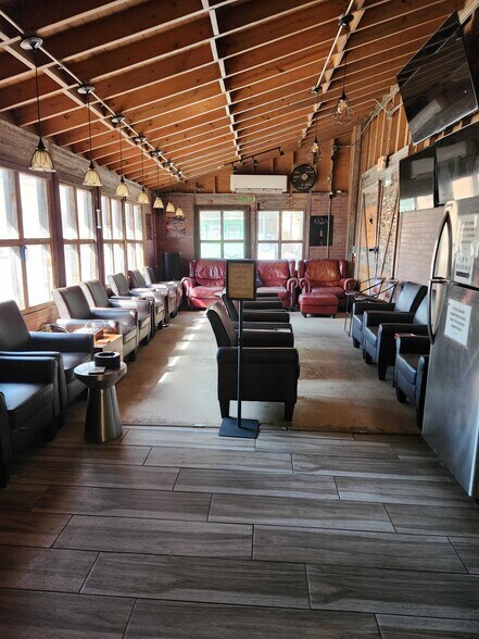 More Photos Of 101 Pecan St E, Pflugerville Restaurant For Sale