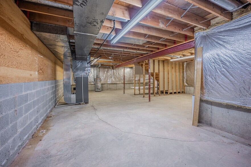 More Photos Of 822 Davison Rd, Lockport Coworking Space