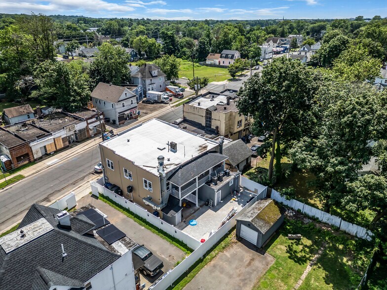 More Photos Of 1011 E 2nd St, Plainfield Storefront For Sale