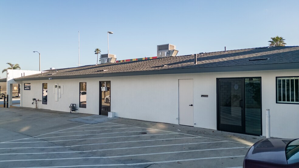 Primary Photo Of 2077 Harbor Blvd, Costa Mesa Medical For Lease