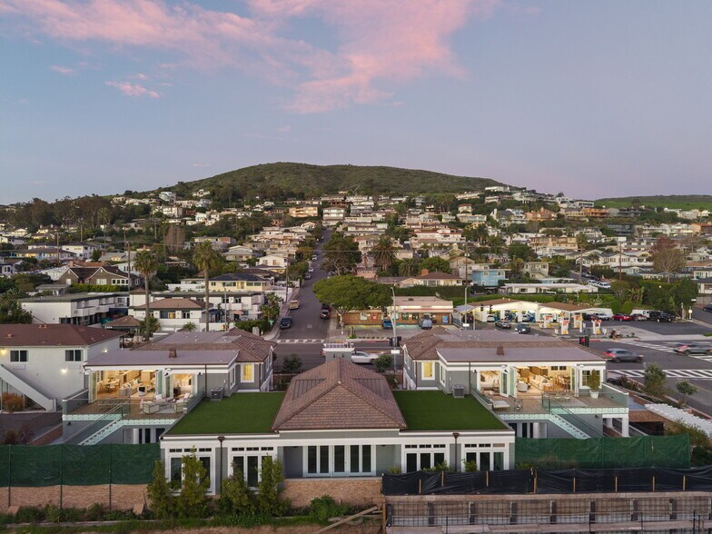 More Photos Of 1363-1373 Coast Hwy, Laguna Beach Storefront Retail Office For Sale