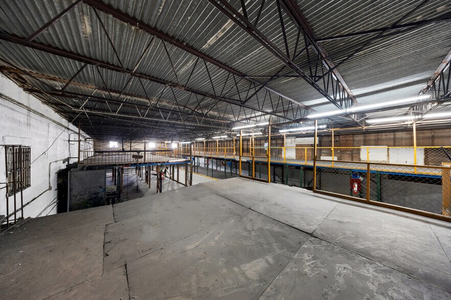More Photos Of 9630 NW South River Dr, Medley Industrial For Lease