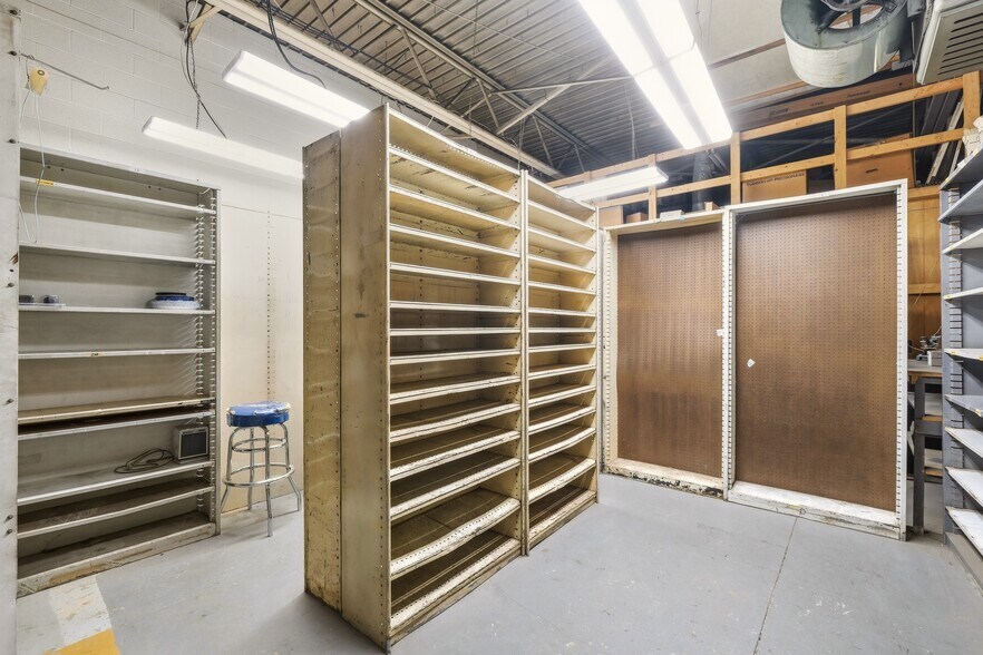 More Photos Of 702 Charles St, Galion Auto Dealership For Sale