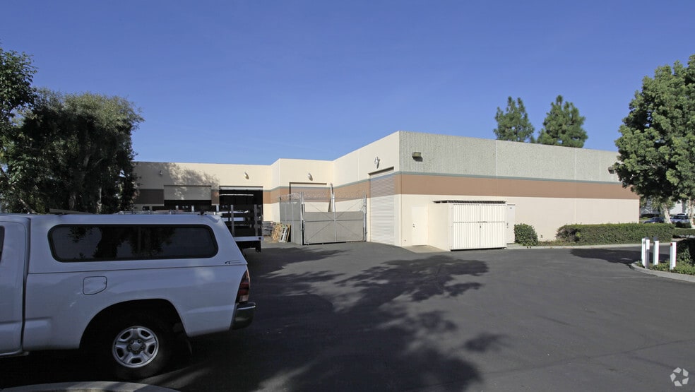 More Photos Of 800 Columbia St, Brea Manufacturing For Lease