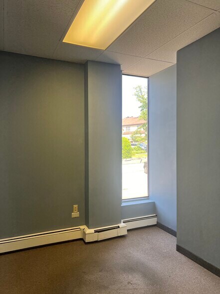 More Photos Of 546 Valley Rd, Upper Montclair Medical For Lease