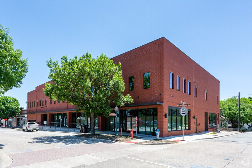 More Photos Of 205 W Louisiana St, McKinney Office For Lease