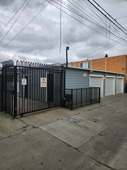 More Photos Of 1706 Sherman Pl, Long Beach Apartments For Sale