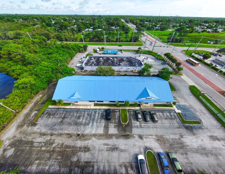 More Photos Of 1500 S Lennard Rd, Port Saint Lucie Health Club For Lease
