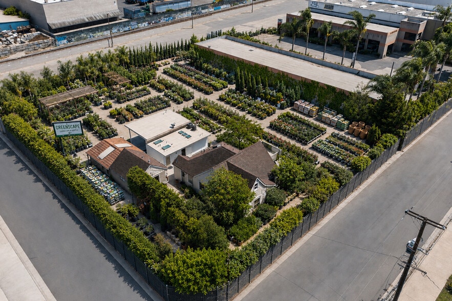 More Photos Of 17066 Palmdale Ln, Huntington Beach Contractor Storage Yard For Sale