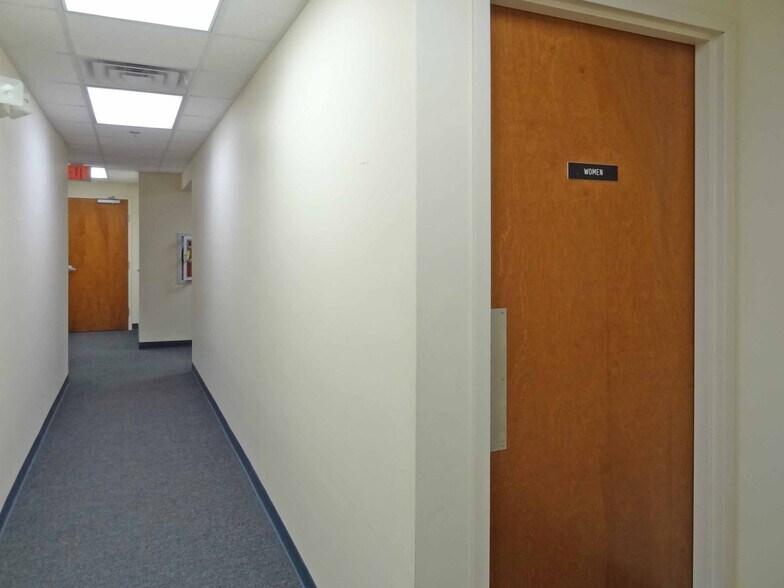 More Photos Of 1311-1319 Pineview Dr, Morgantown Medical For Sale