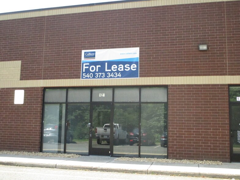 More Photos Of 3619 Richmond Hwy, Stafford Light Distribution For Lease