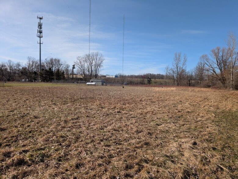 More Photos Of 5580 Lovers Ln, Portage Land For Sale