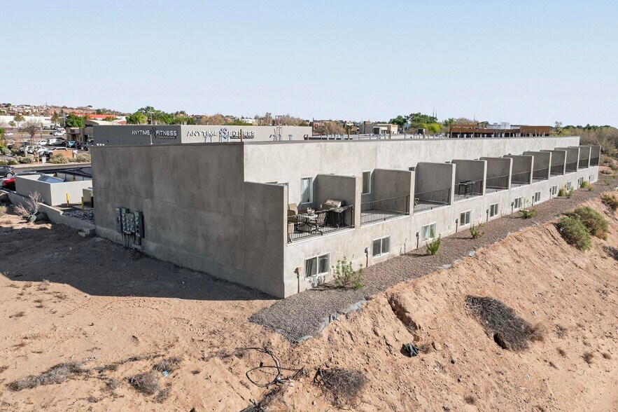 More Photos Of 9368 Valley View Dr NW, Albuquerque Apartments For Sale